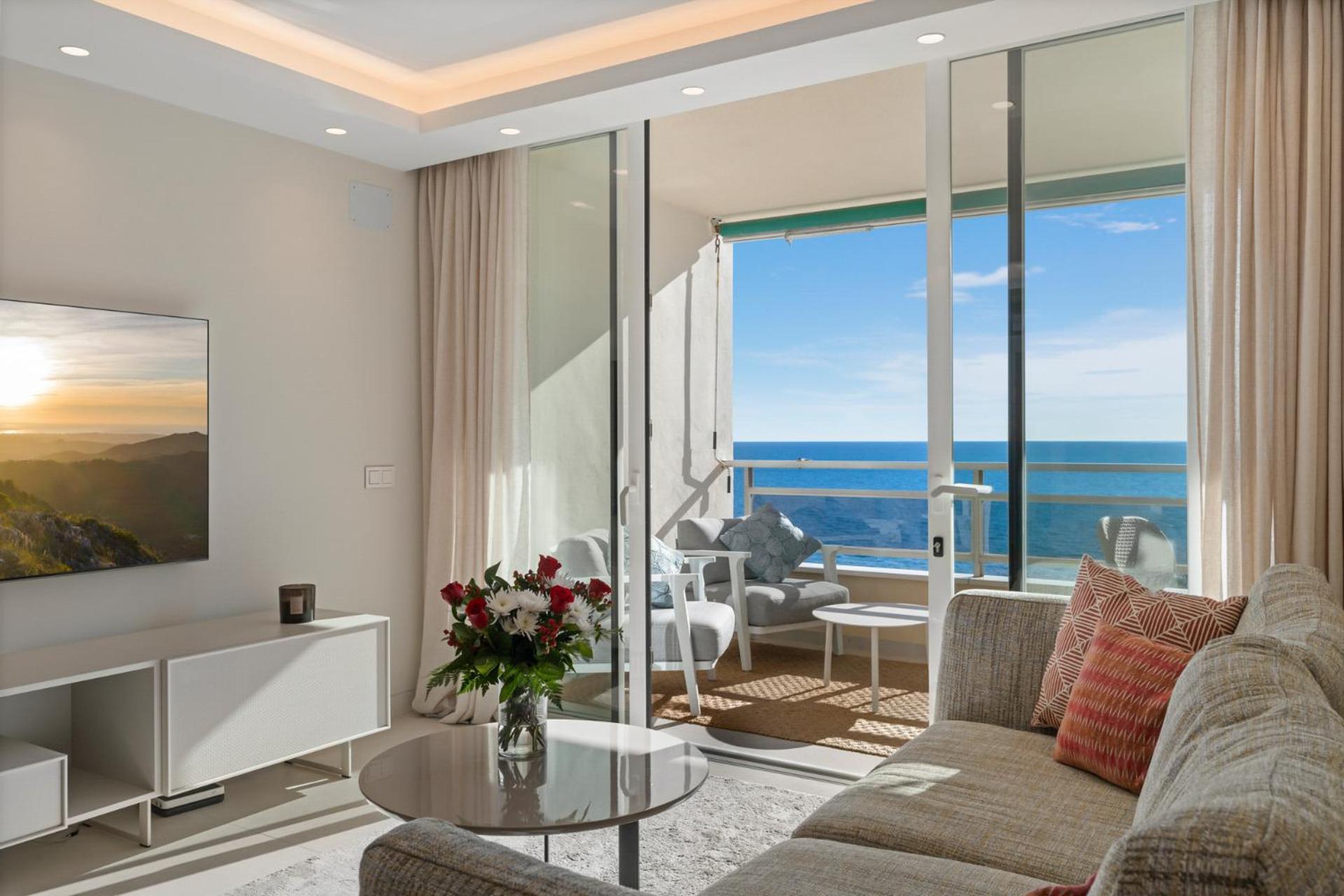 Beach Front Apartment With Pool Μαρμπέλλα Εξωτερικό φωτογραφία